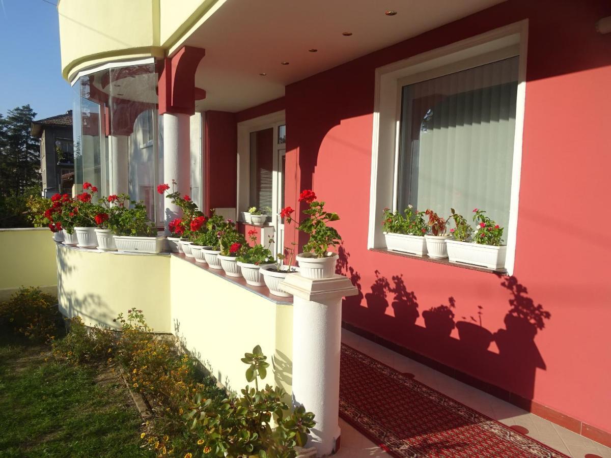 Стаи За Гости Ве-Бо-Ли** Bankja Exterior foto
